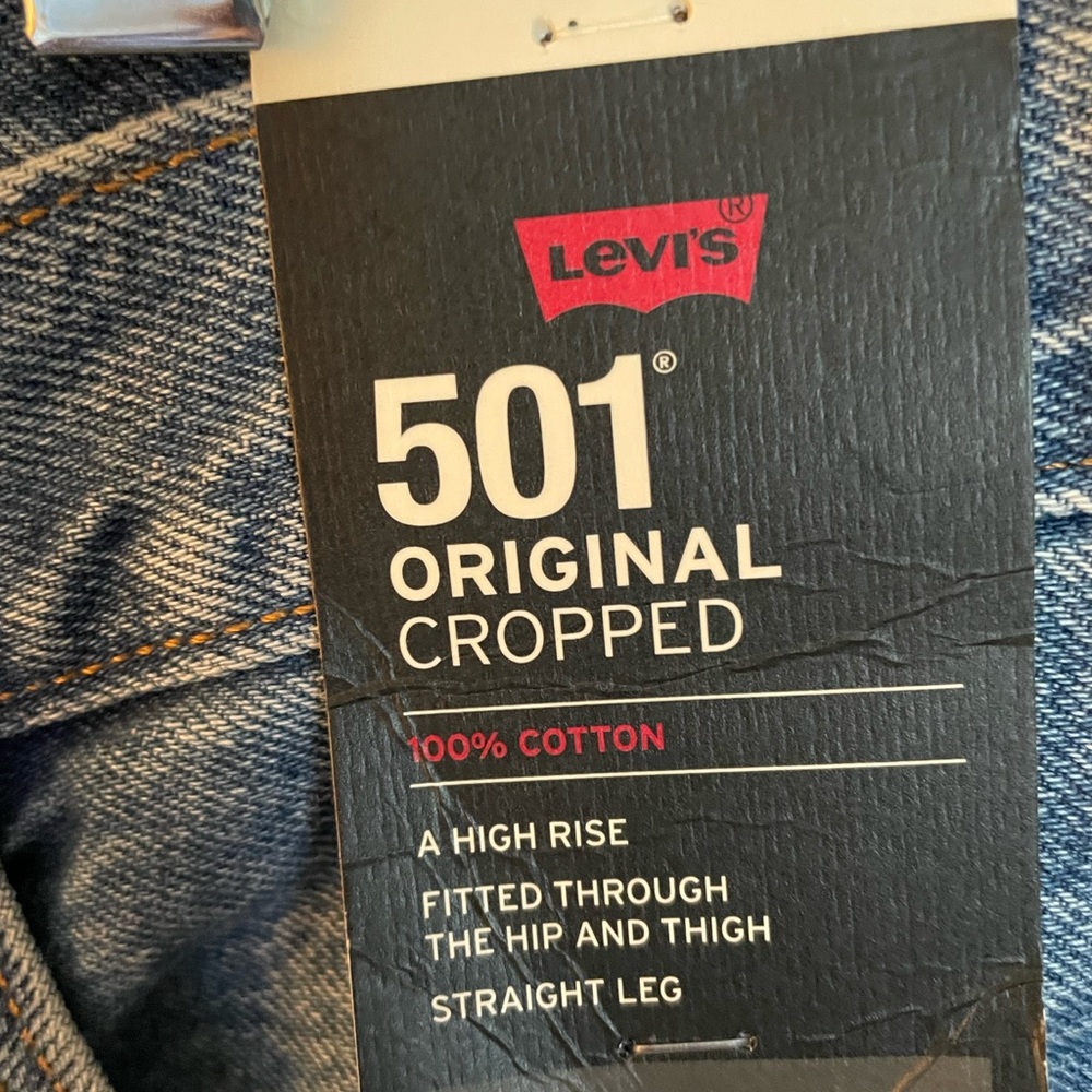 Levi’s 501 Flower Power crop jeans NWT - Picture 3 of 4